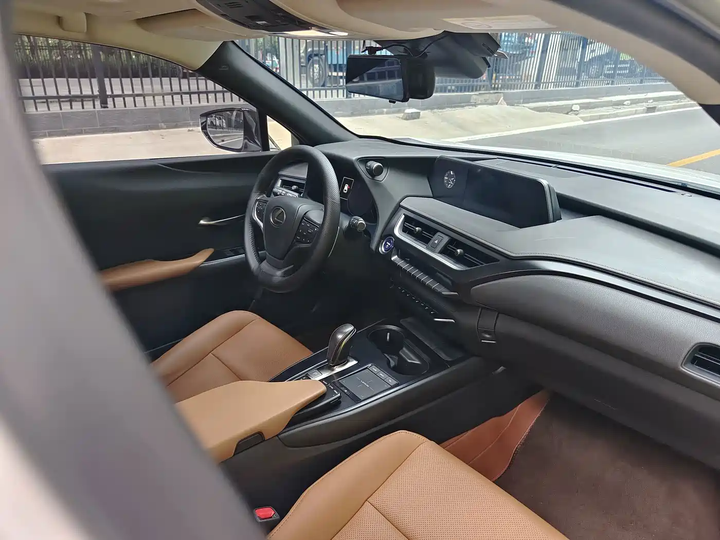 Lexus UX Electric 2023 2020 300e Pure Yue Edition