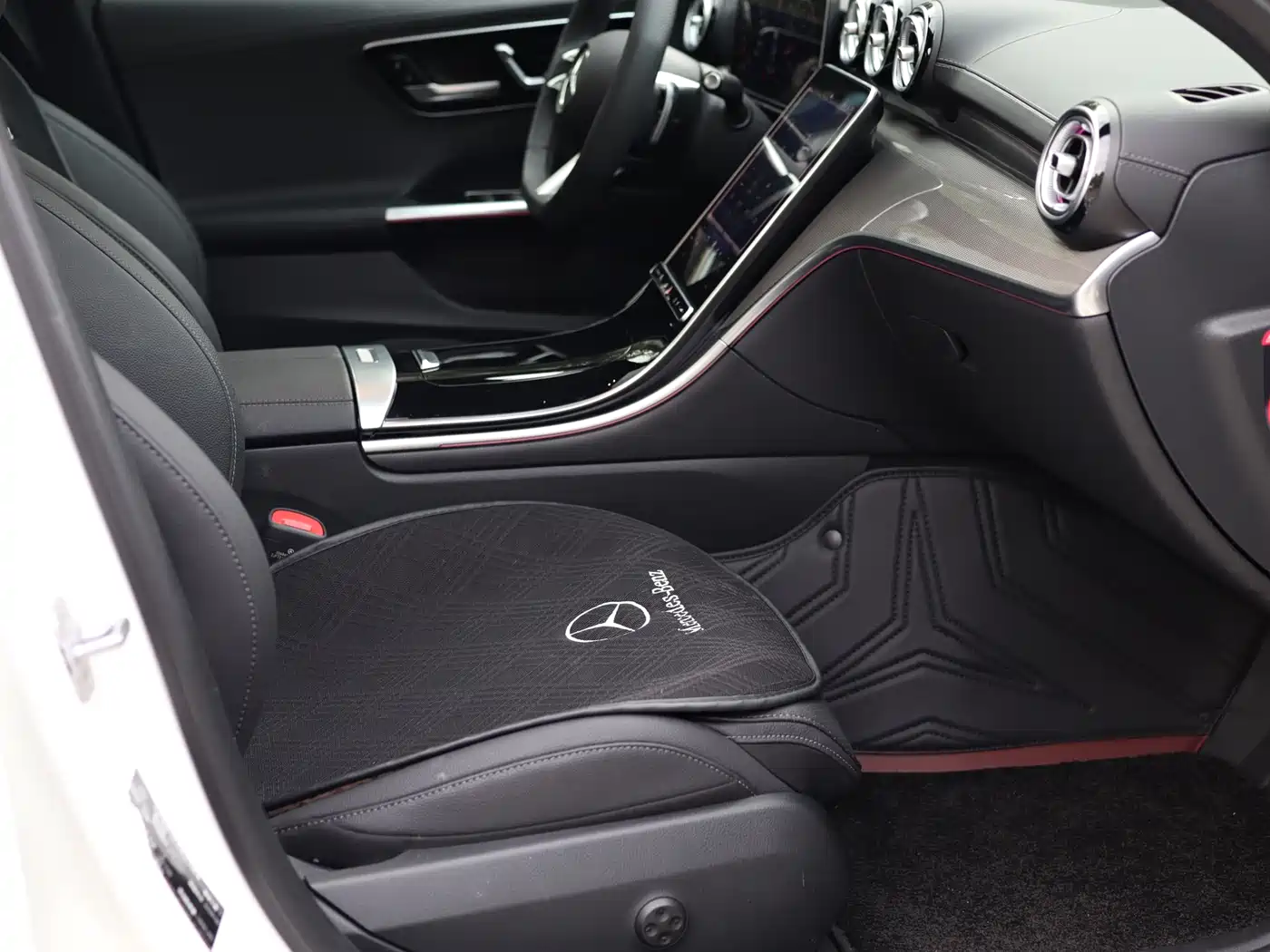 Mercedes-Benz C-Class 2024 C 260 L Sport фото 28