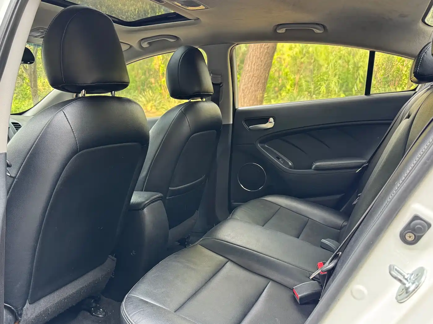 Kia K3 2016 1.6L Automatic GLS фото 7