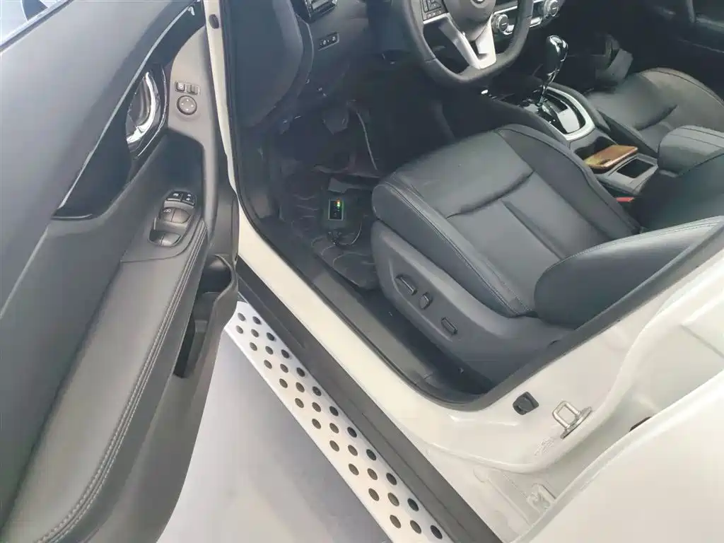 NISSAN QIJUN
