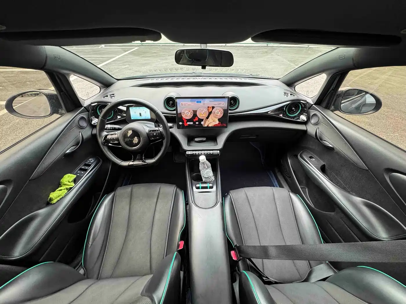 Photo 8 - BYD Dolphin