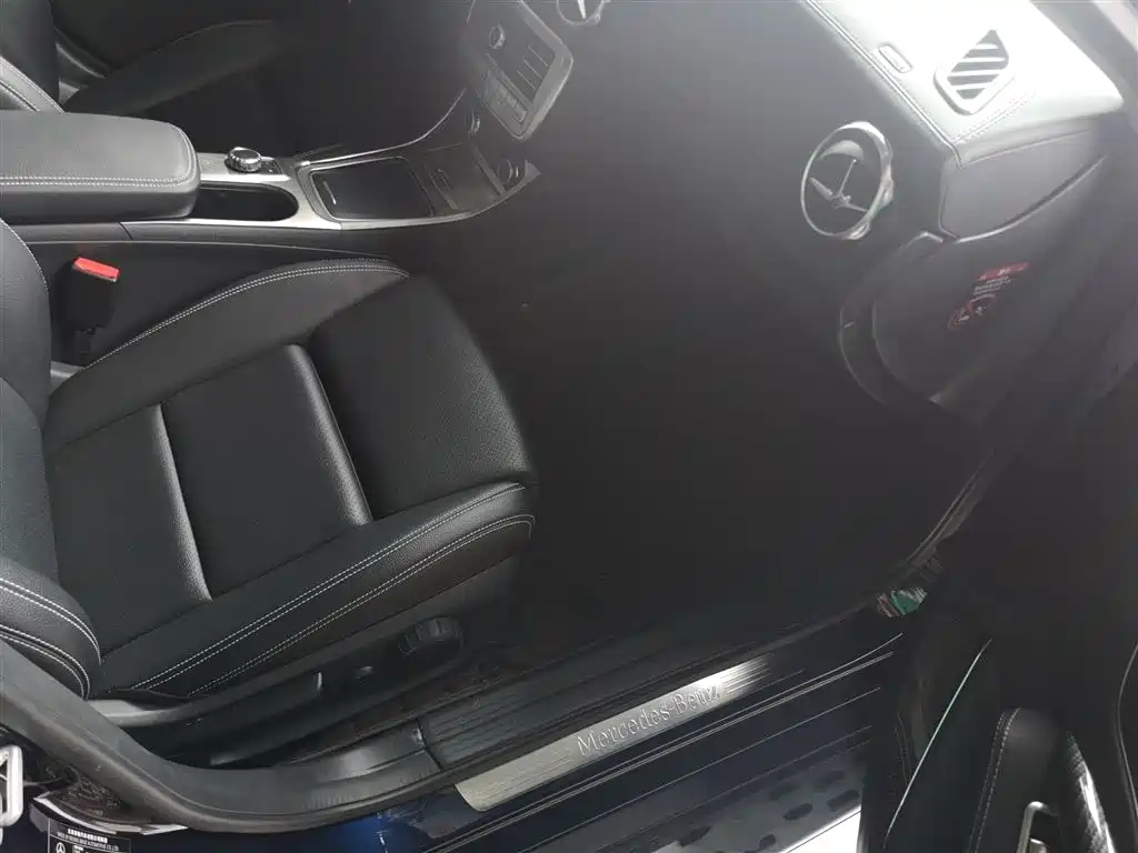 Mercedes-Benz GLA 2017 GLA 220 4MATIC Fashion фото 25