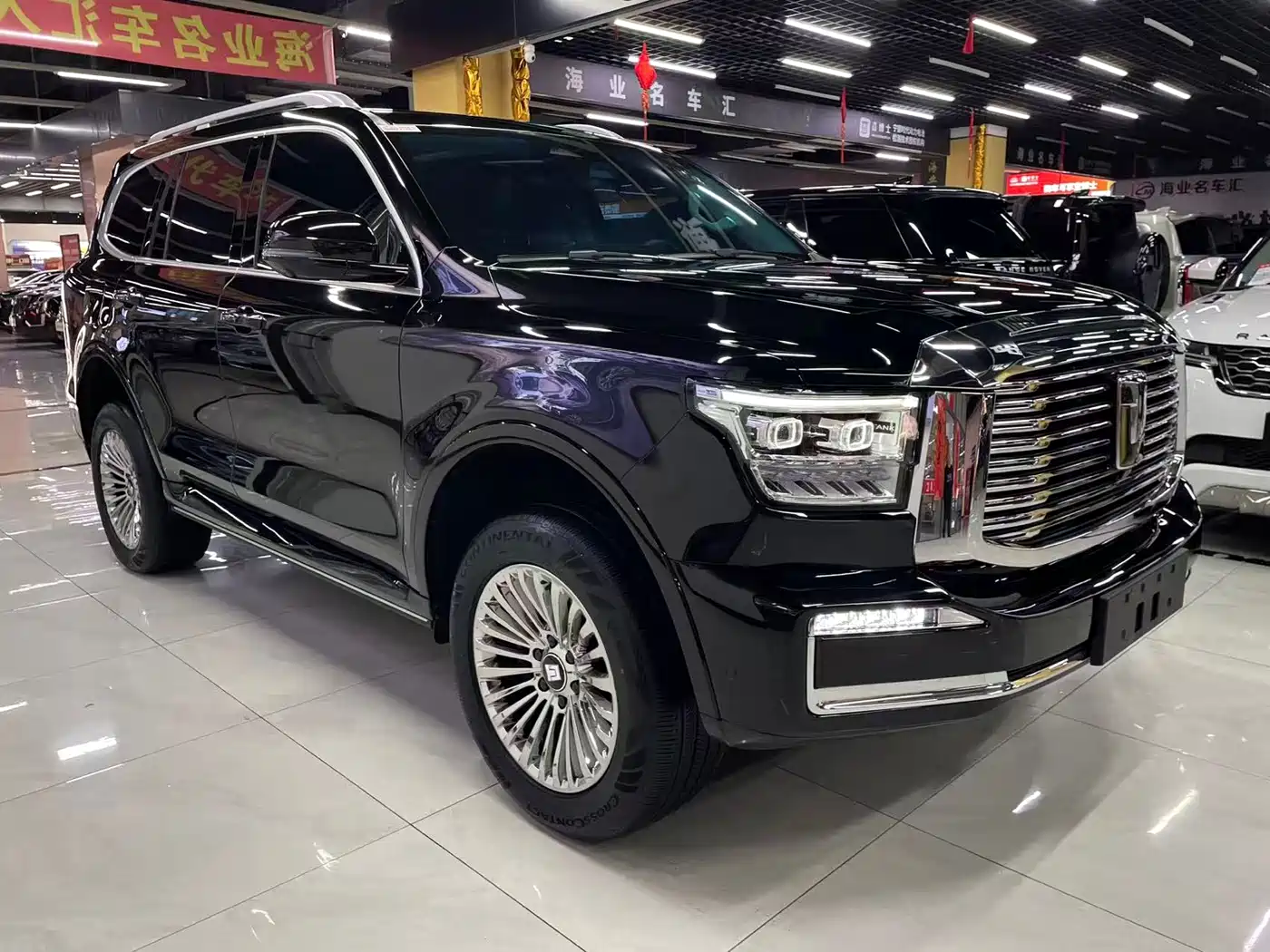 Tank 500 EV 2024 Hi4-T Black Warrior Edition фото 3