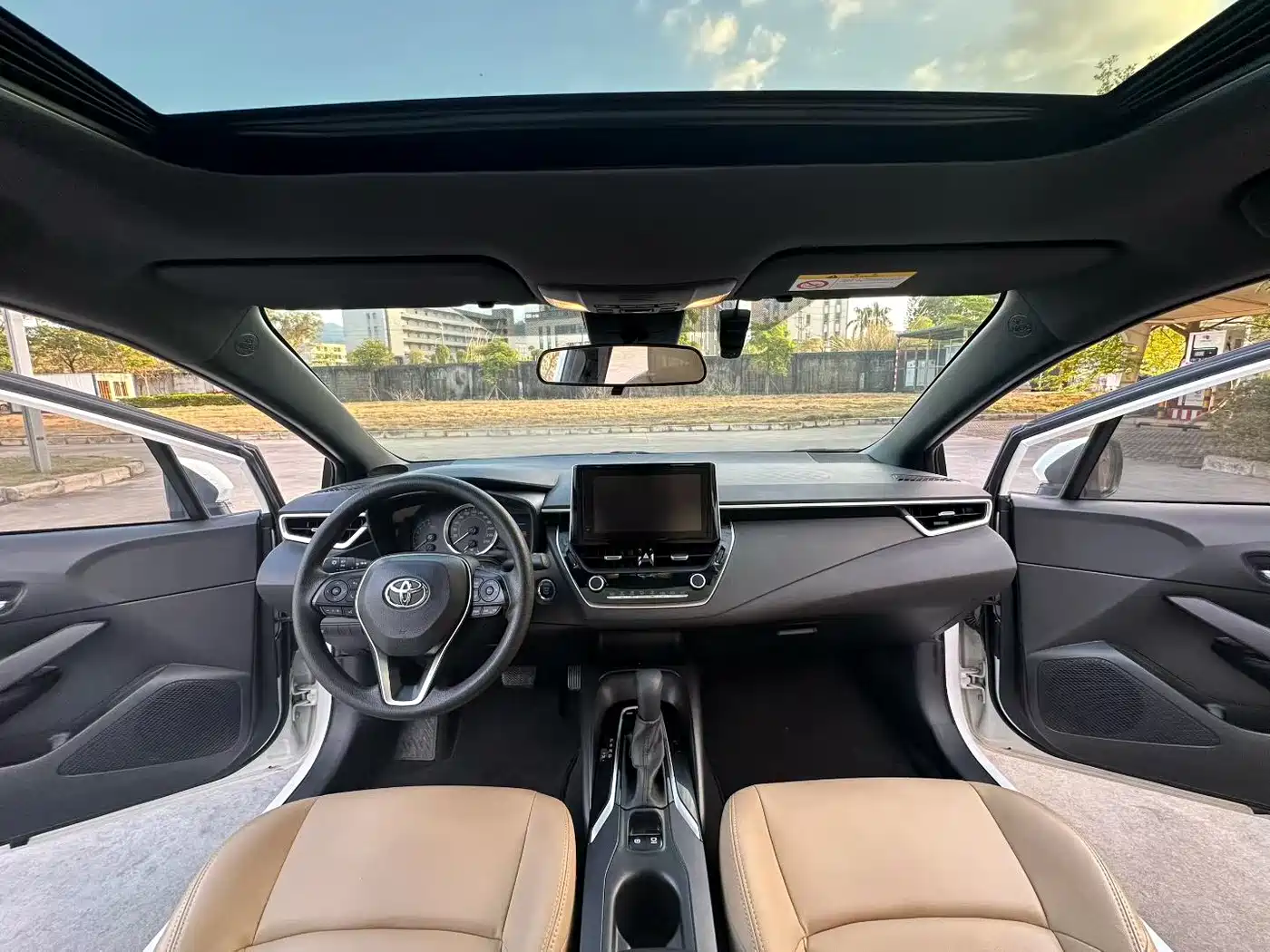 Toyota Levin 2022 185T CVT Luxury Edition фото 5