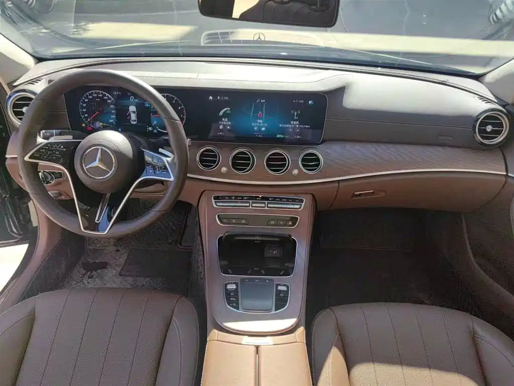 Mercedes-Benz E-Class 2021 E 300 L Fashion фото 9
