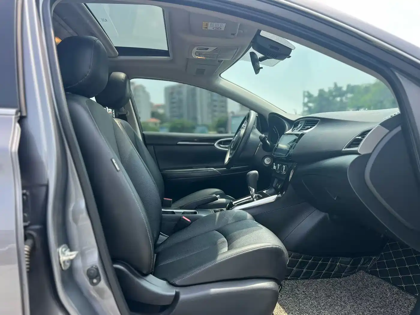 Nissan SYLPHY, миниатюра 8