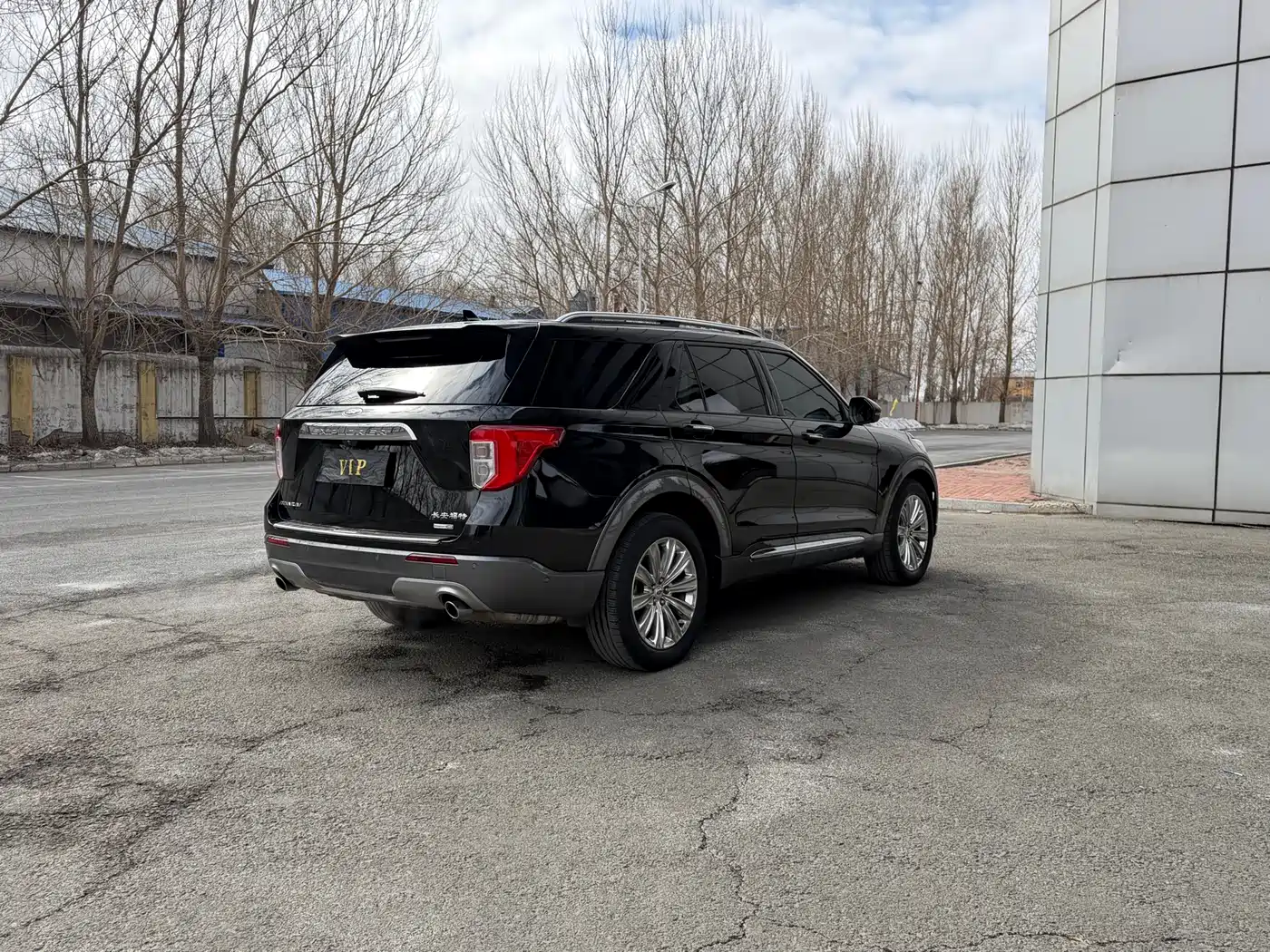 FORD EXPLORER