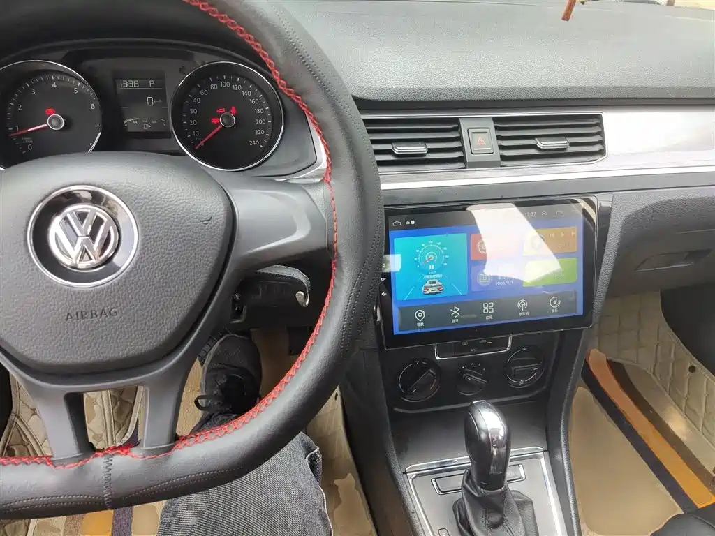 Volkswagen Bora 2018 1.5L Automatic Fashion фото 10
