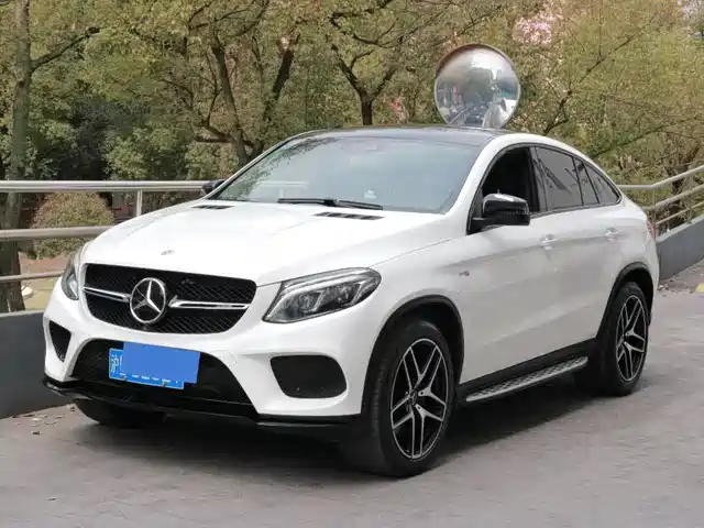 MERCEDES-BENZ GLE COUPE AMG