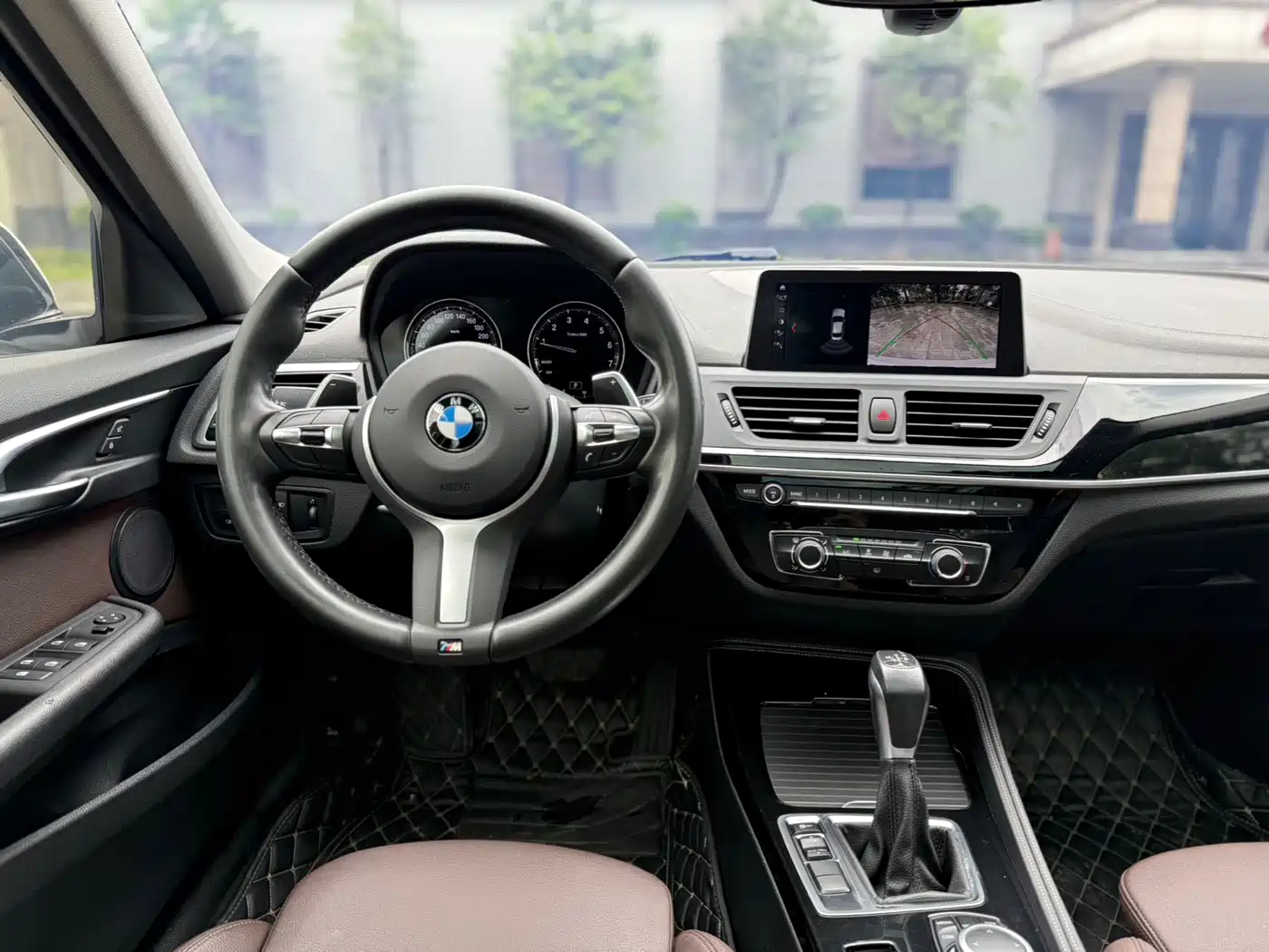 BMW 1 Series 2019 120i Leading M Sport Package фото 10