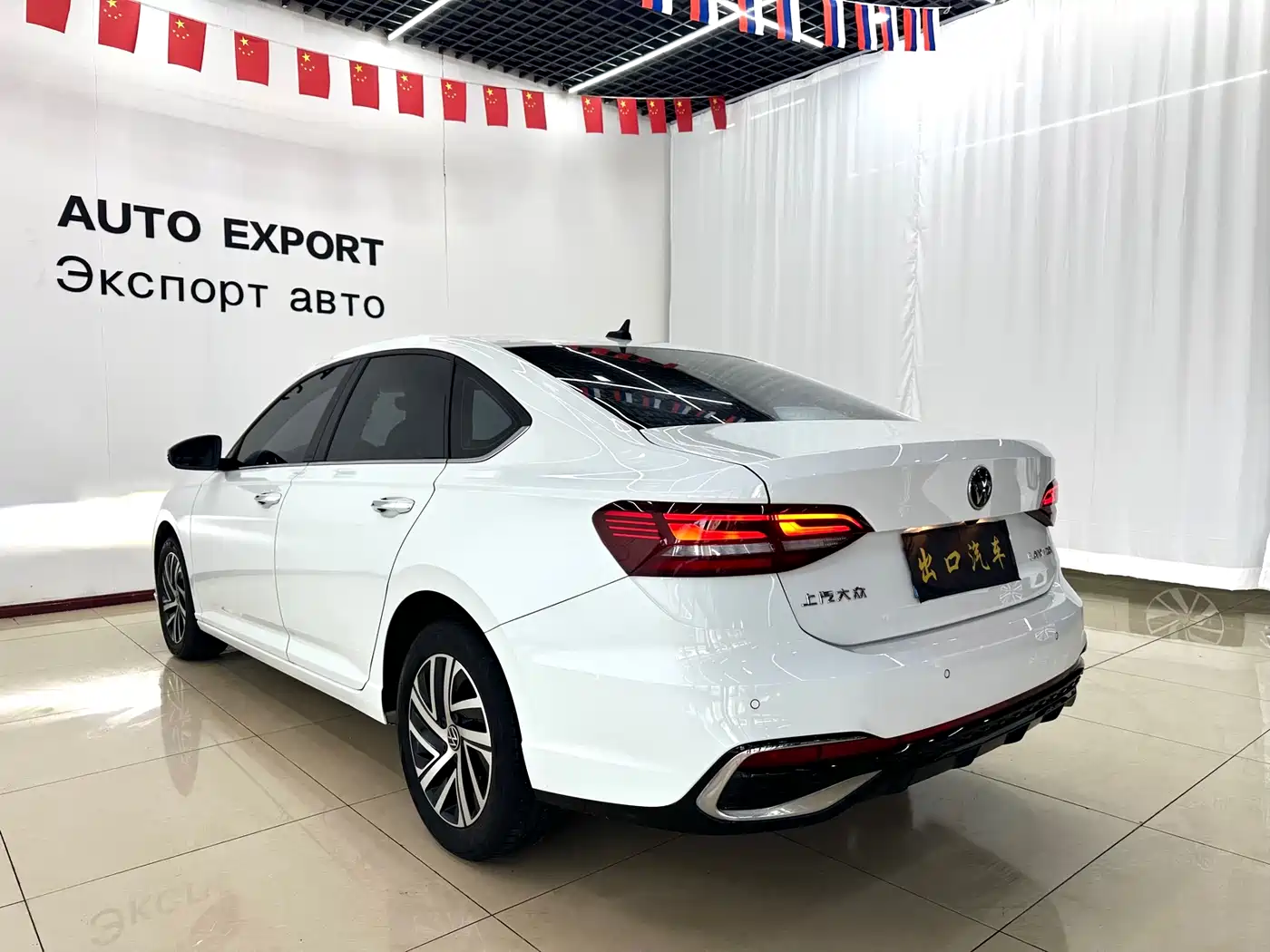 Volkswagen Lavida 2023 Facelift 1.5L Automatic 5 Million Edition фото 6