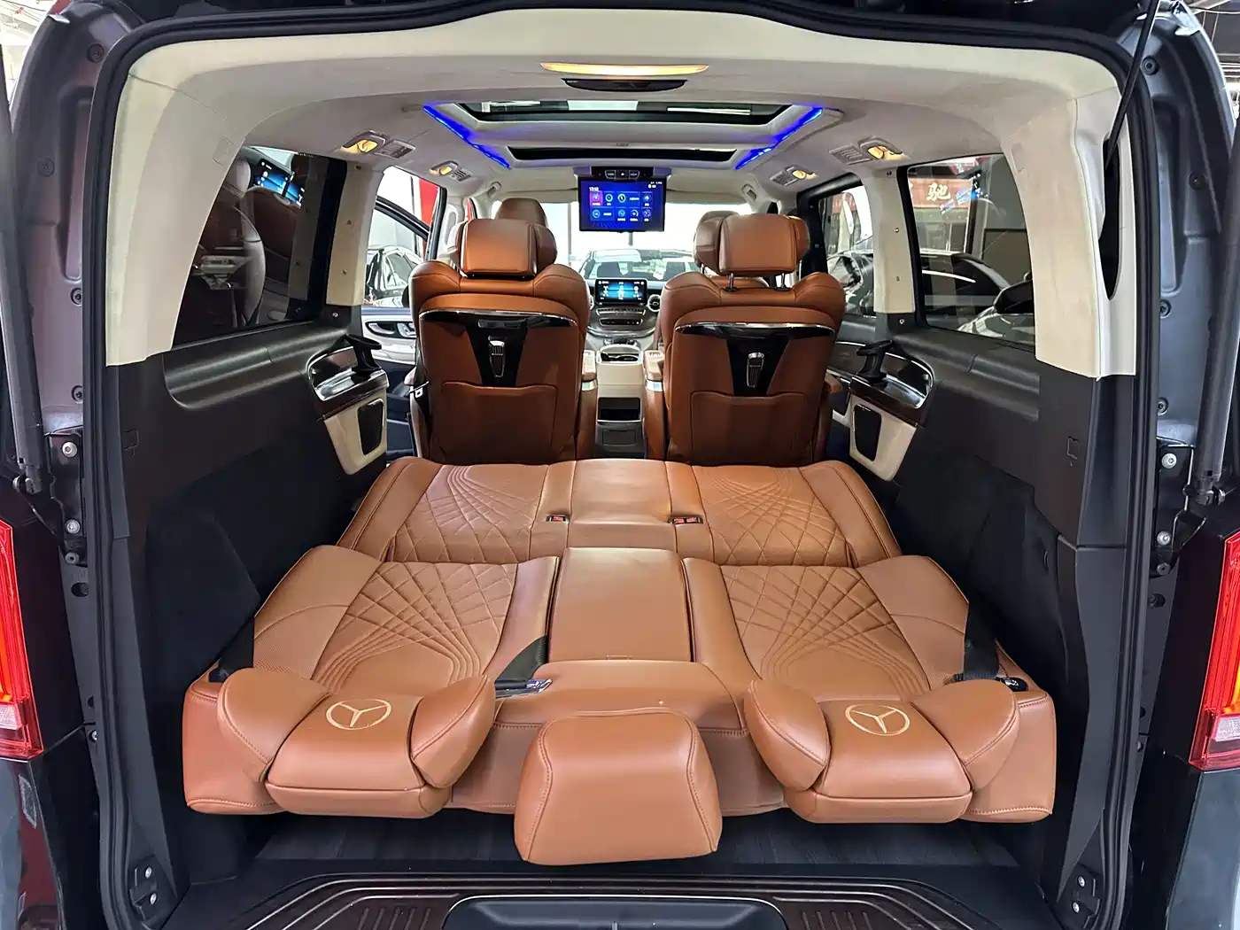 MERCEDES-BENZ V-CLASS