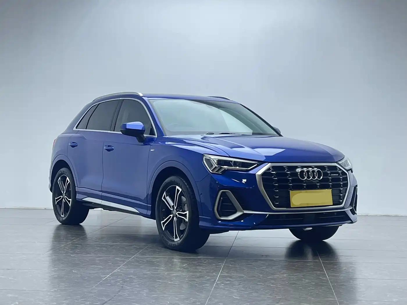 Audi Q3 2021 45 TFSI quattro Fashion Sport фото 3