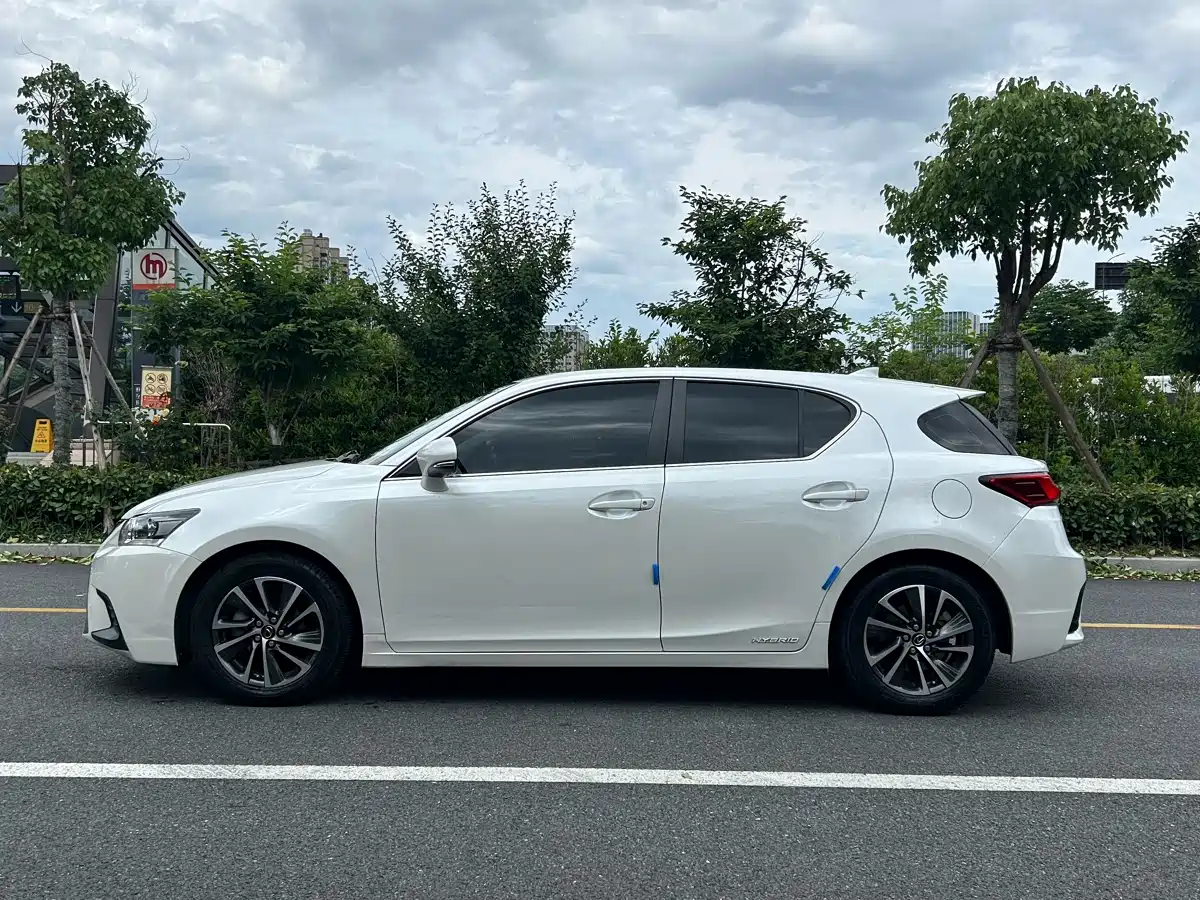 Lexus CT 2020 CT200h Elite Dual Color фото 6