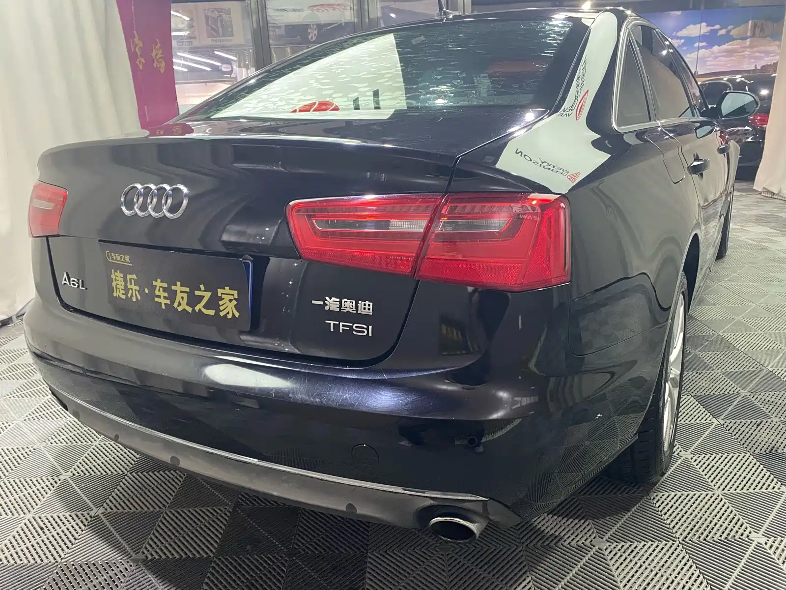 Фото 6 - Audi A6L