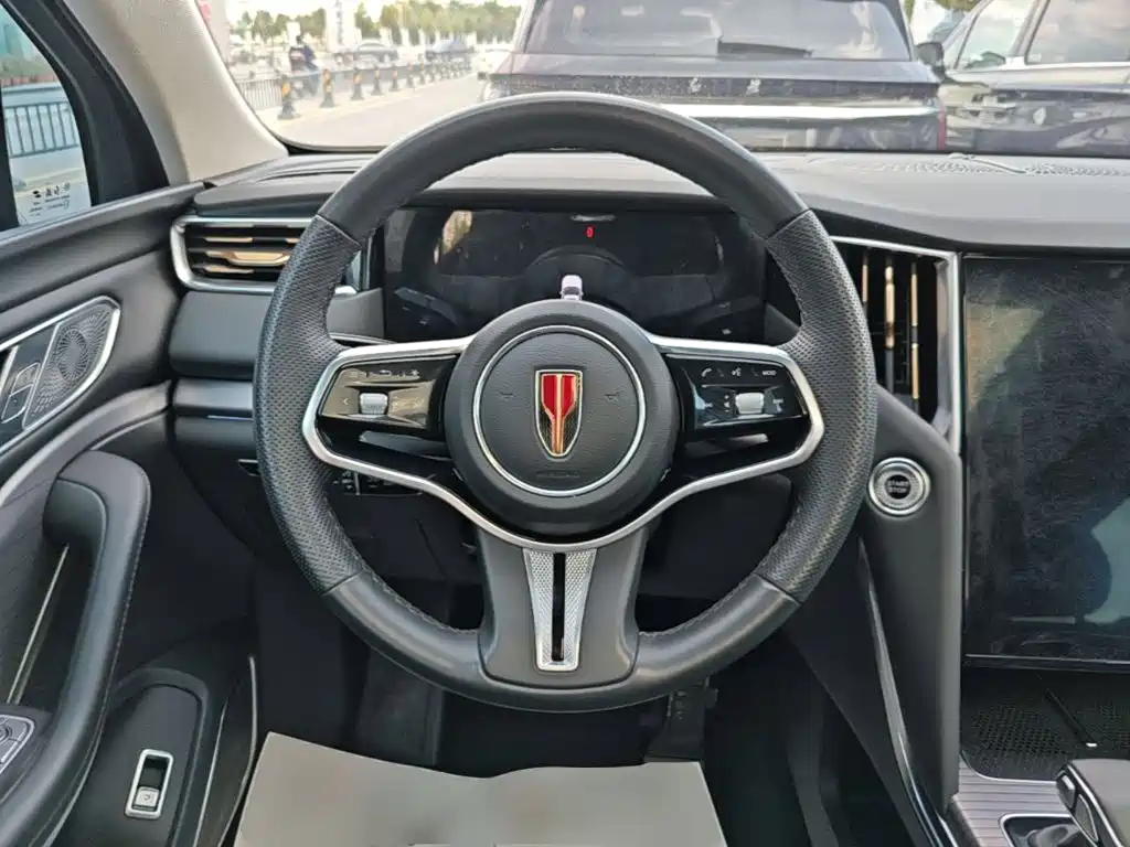 Photo 11 - Hongqi HS7 PHEV