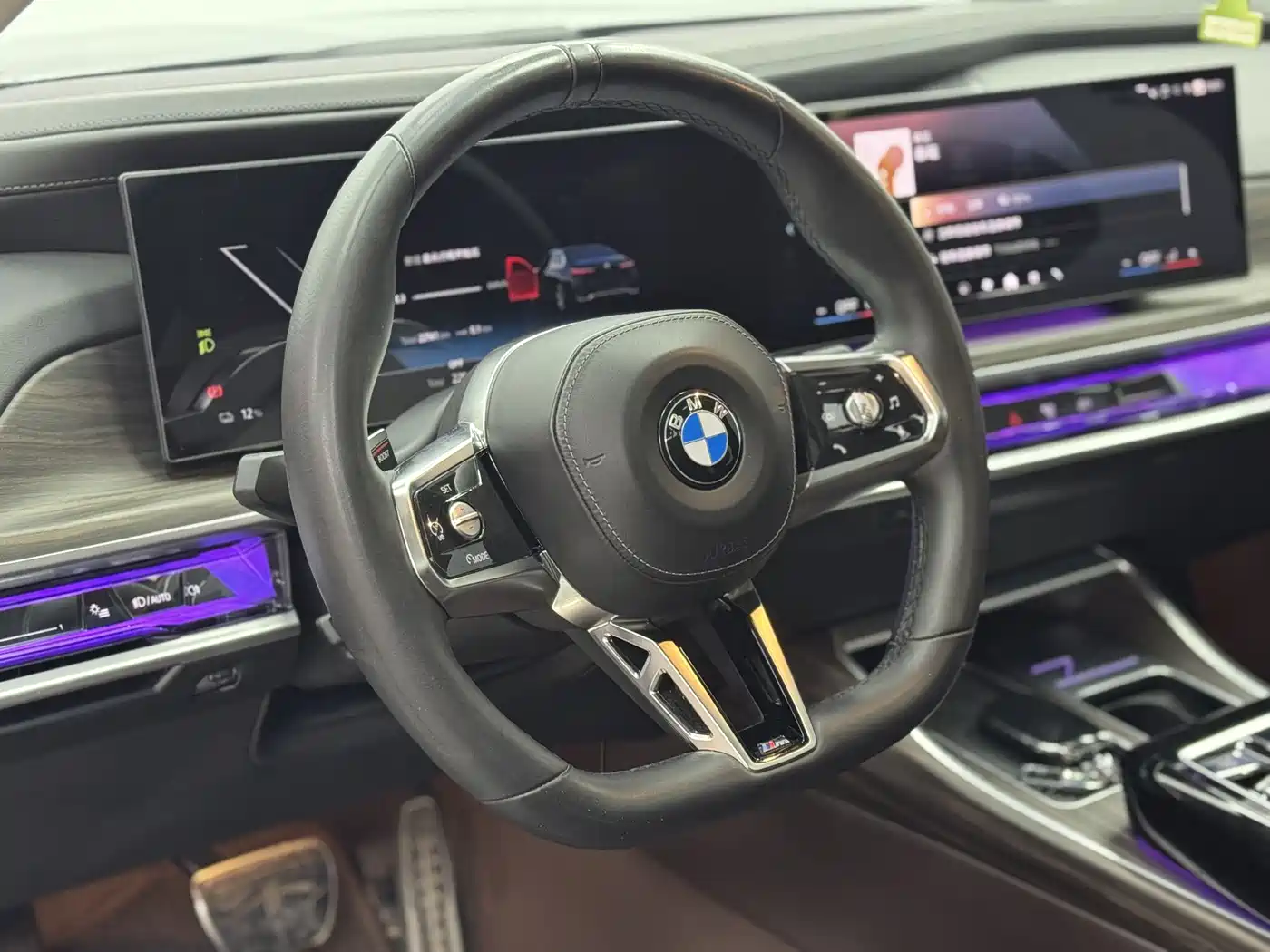 BMW i7 2023 eDrive50L Leading M Sport Package фото 8