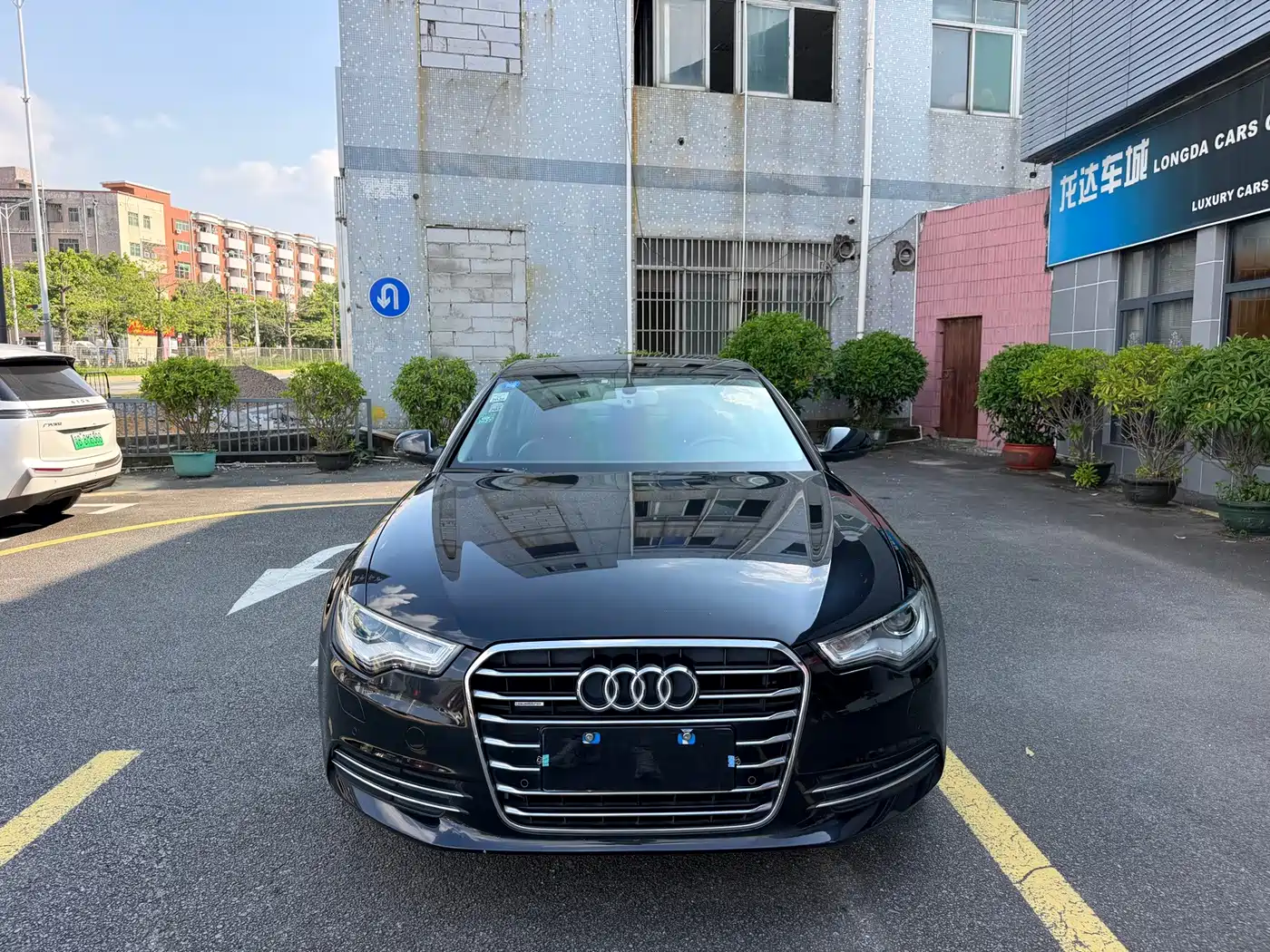 Фото 2 - Audi A6L