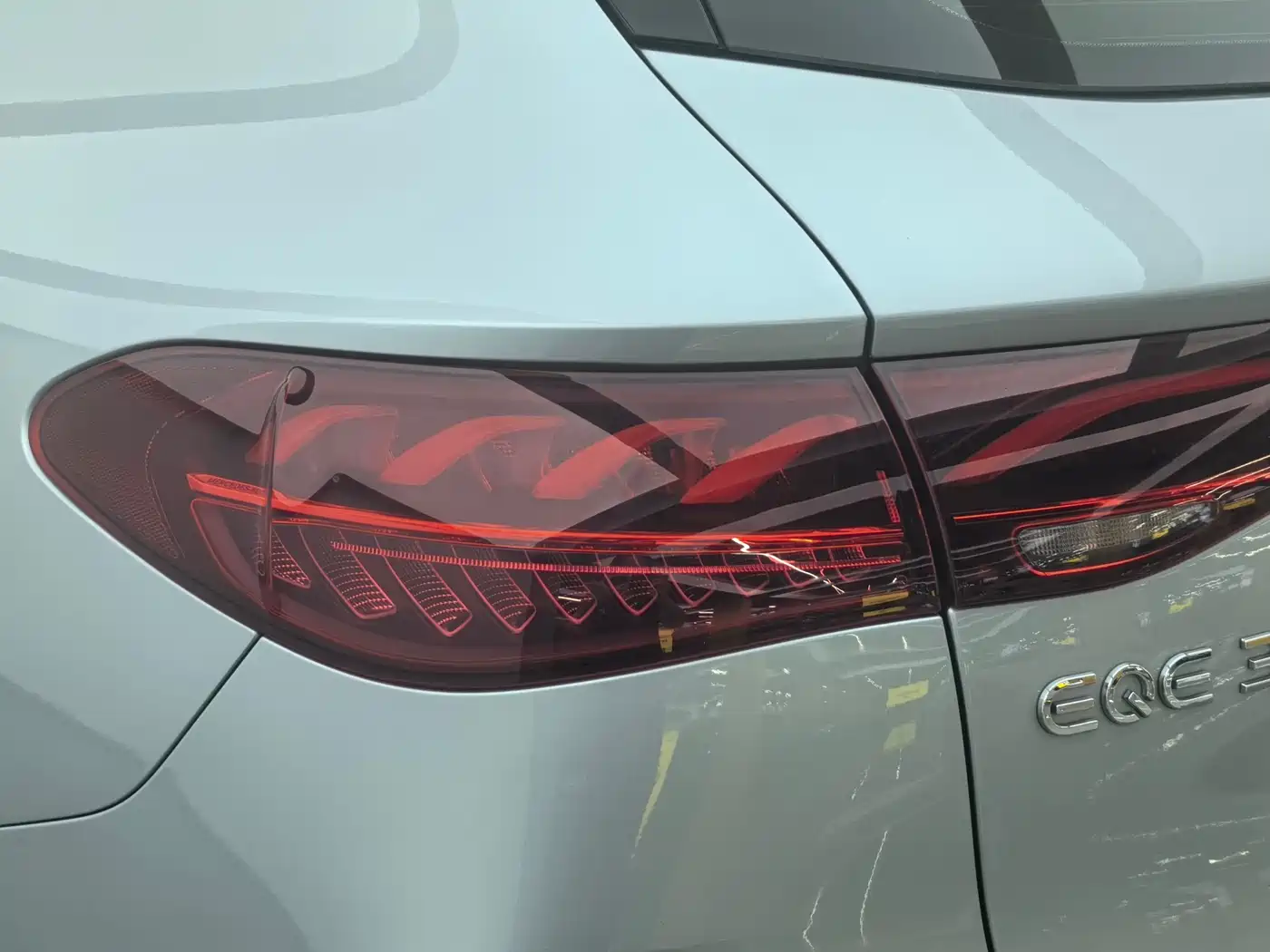 Mercedes-Benz EQE SUV 2023 350 4MATIC Luxury Edition фото 12