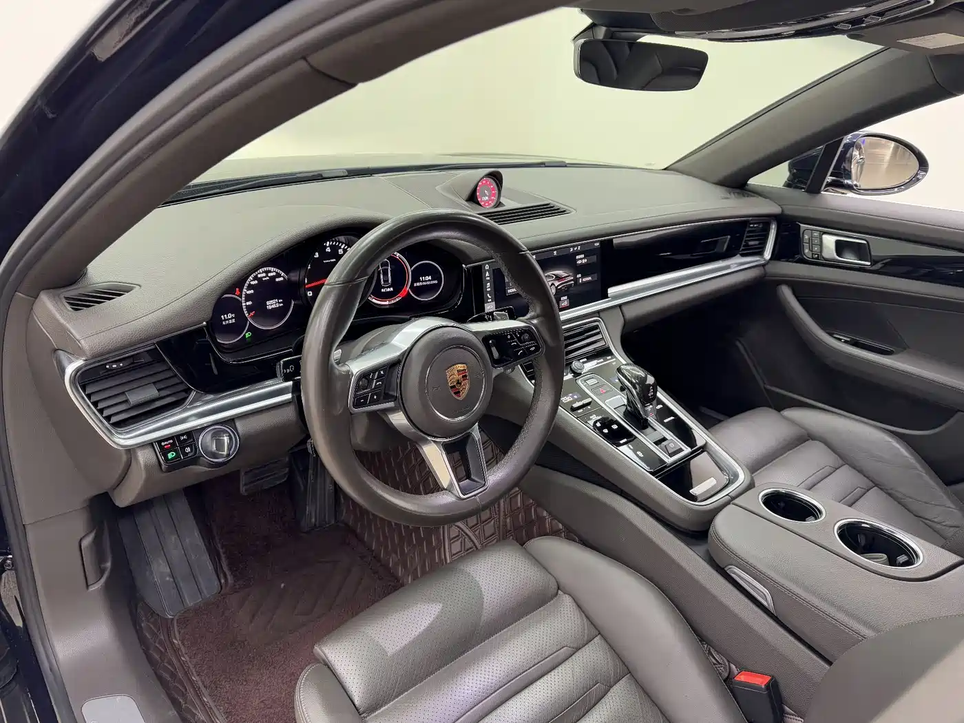 Porsche Panamera 2017 Panamera 3.0T фото 12