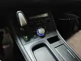 Фото 14 - Lexus CT