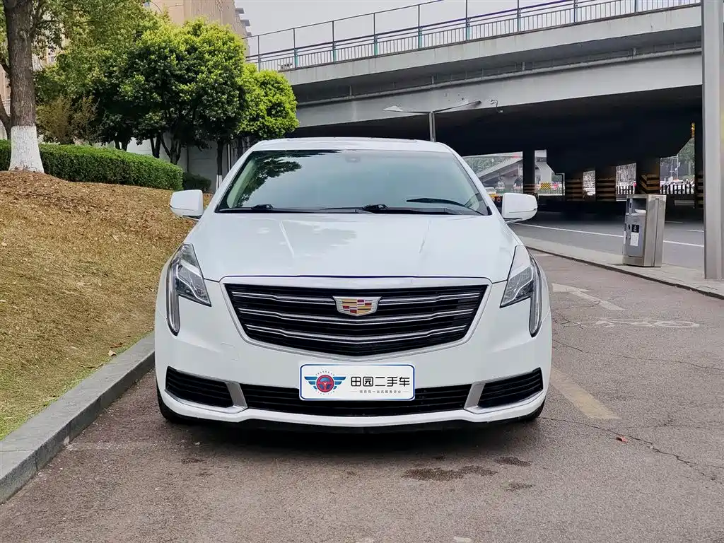 Cadillac XTS 2018 28T Technology фото 2