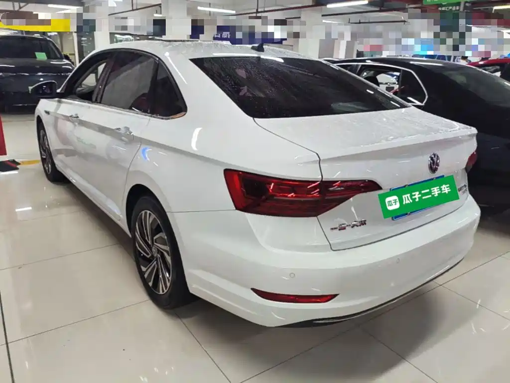 Фото 5 - Volkswagen Sagitar