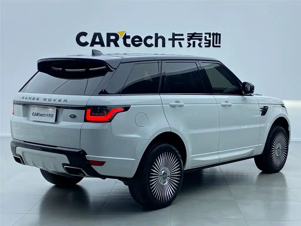 Land Rover Range Rover Sport 2020 3.0 L6 HSE DYNAMIC фото 3