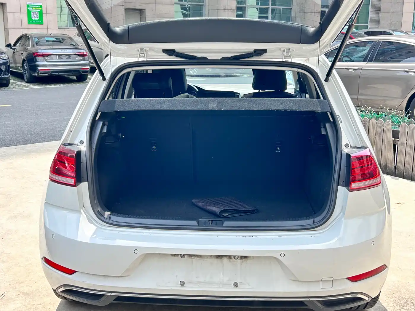 Volkswagen Golf 2018 230TSI Automatic Comfort фото 8