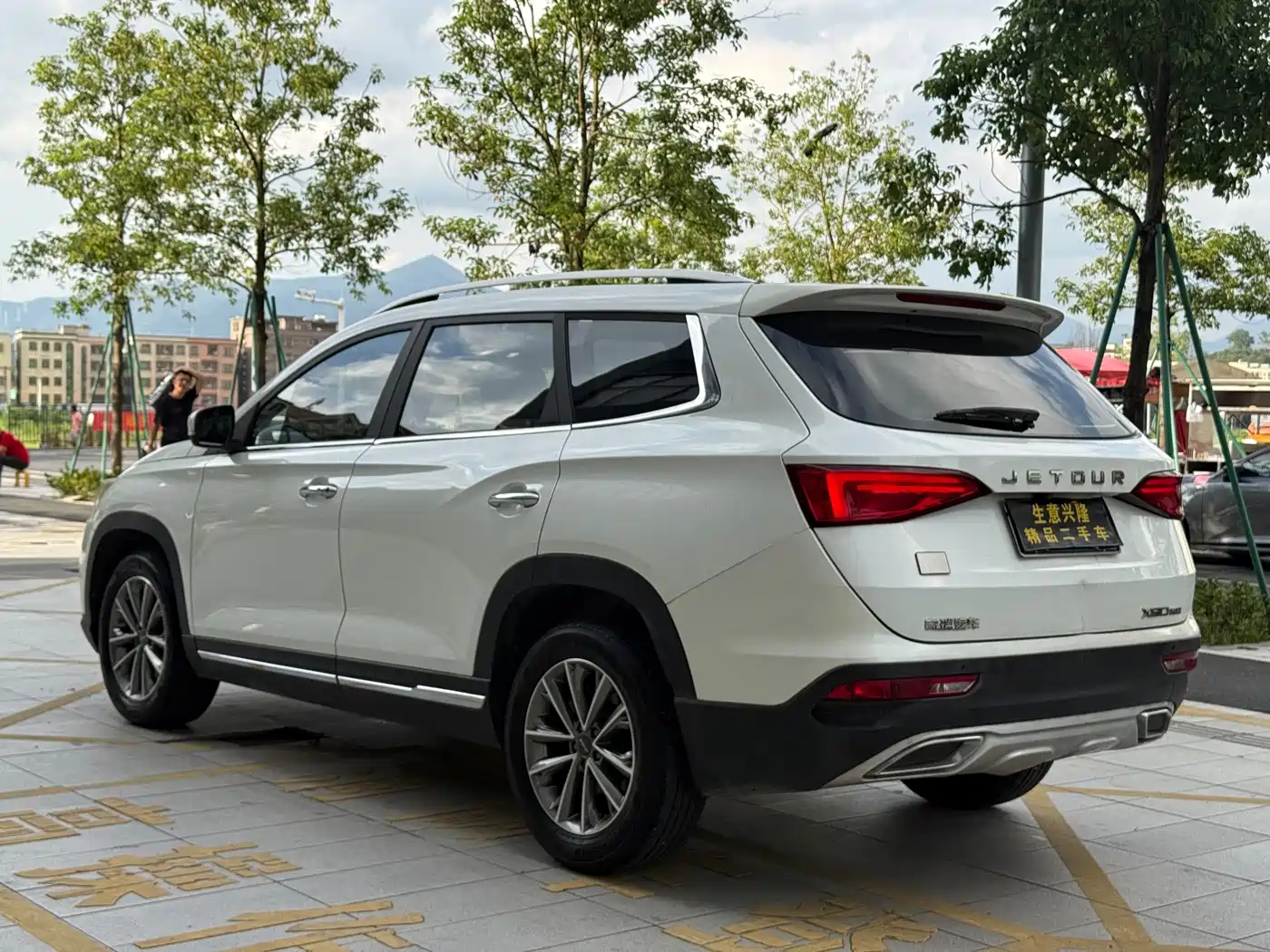 Jetour X90 2019 2019 1.5T Auto Joy 5-seater China V