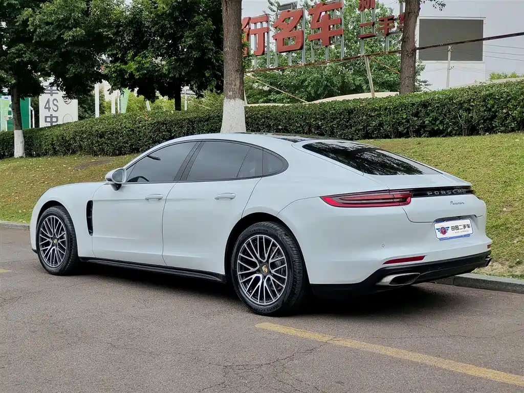 Porsche Panamera 2017 Panamera 3.0T фото 4