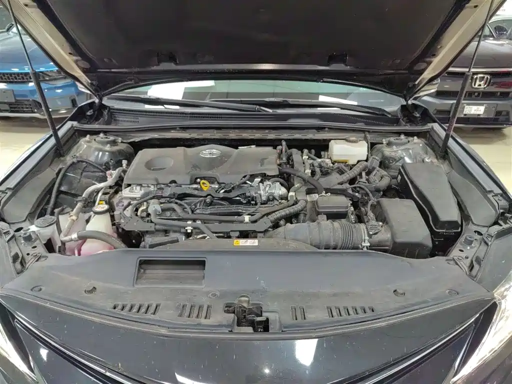 Toyota Camry 2023 Hybrid 2.5HGVP Leading Edition фото 16