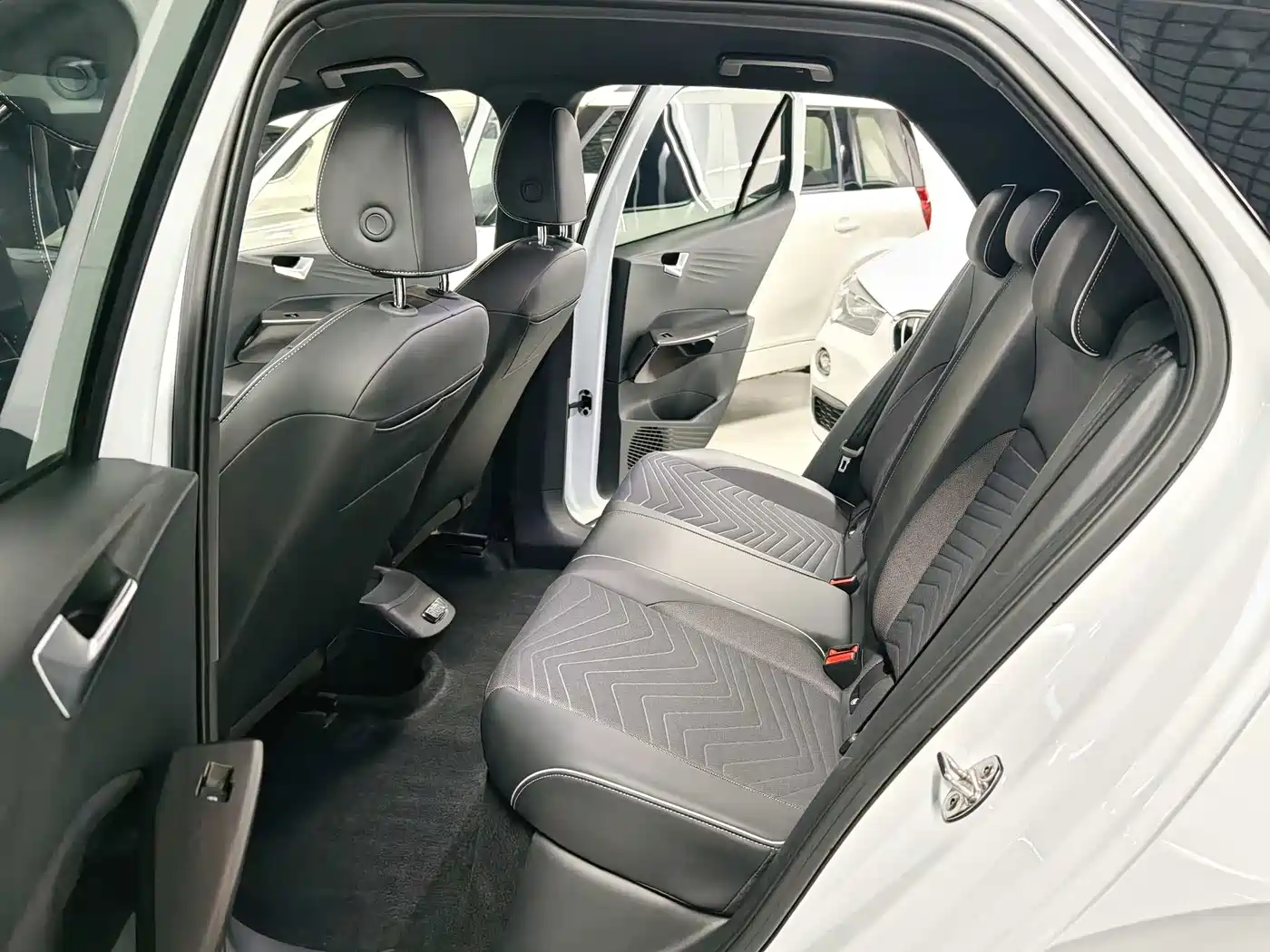 Volkswagen ID.3 2023 Pure Smart Edition фото 6