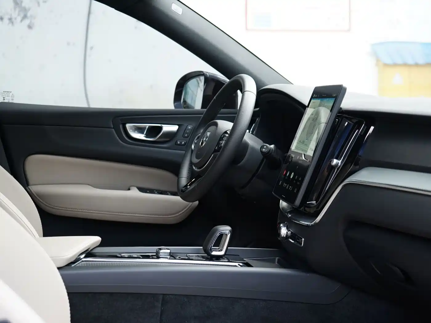 Volvo XC60 2025 2026 Model B5 AWD Smart Elite Luxury