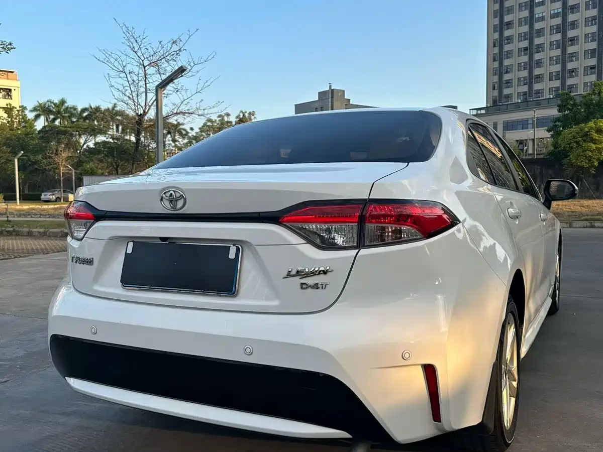 Toyota Levin 2022 185T CVT Luxury Edition фото 9