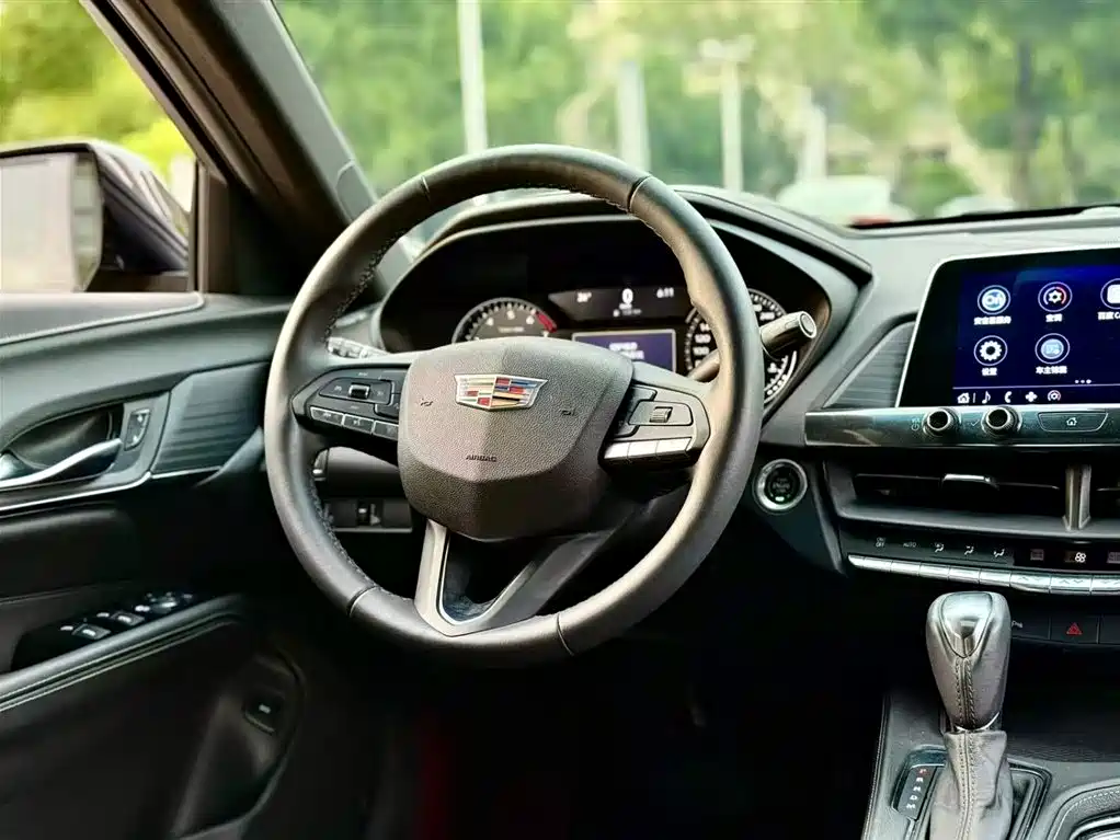Cadillac CT4 2023 25T Fashion Edition фото 6