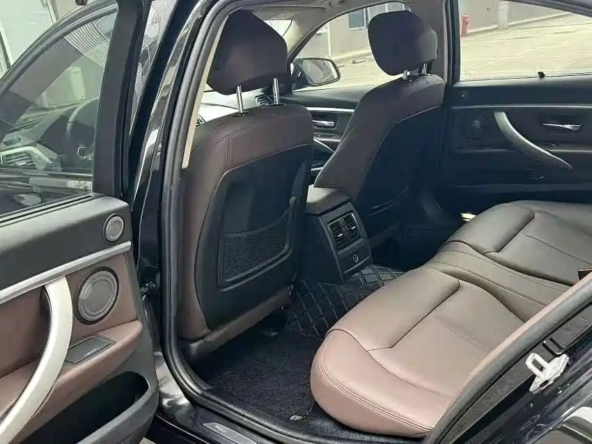 Фото 5 - BMW 3 Series