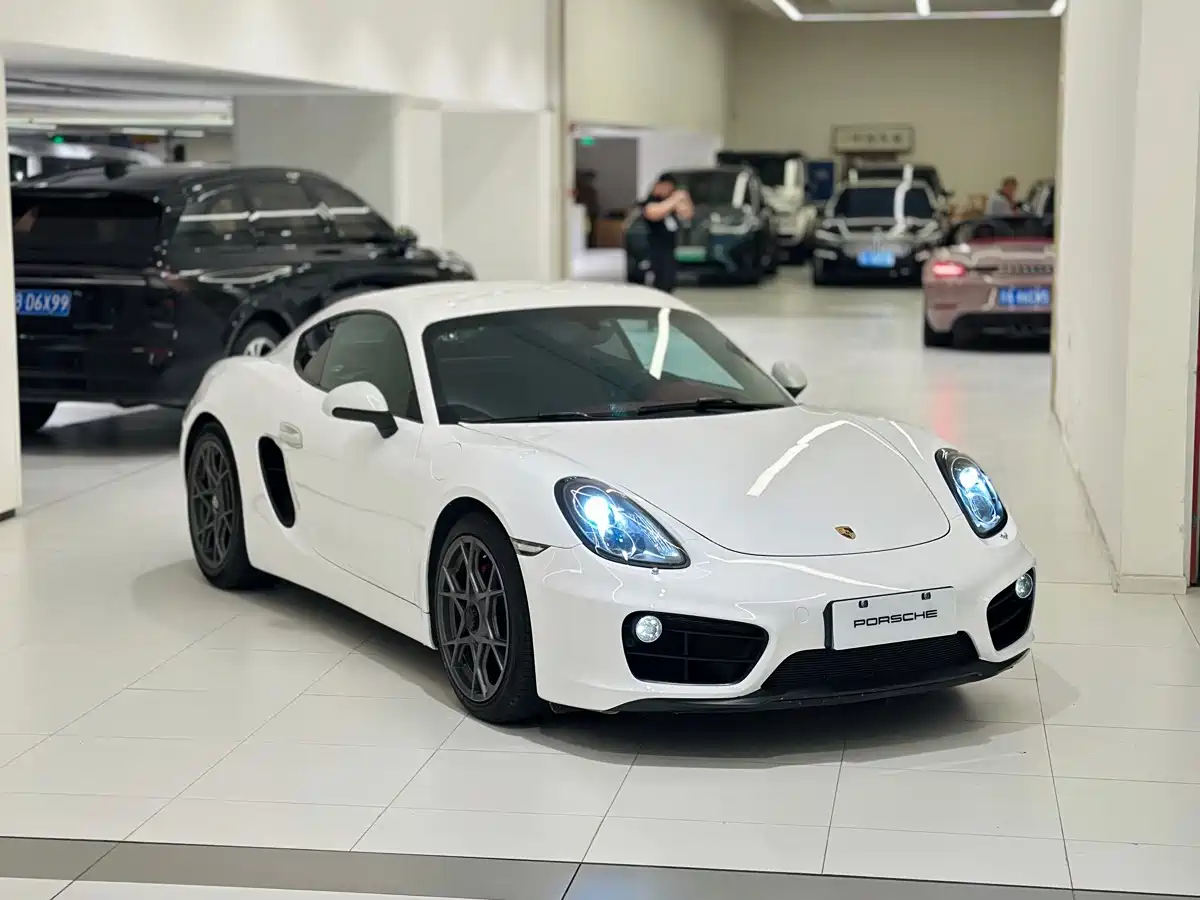 2015 Porsche Cayman