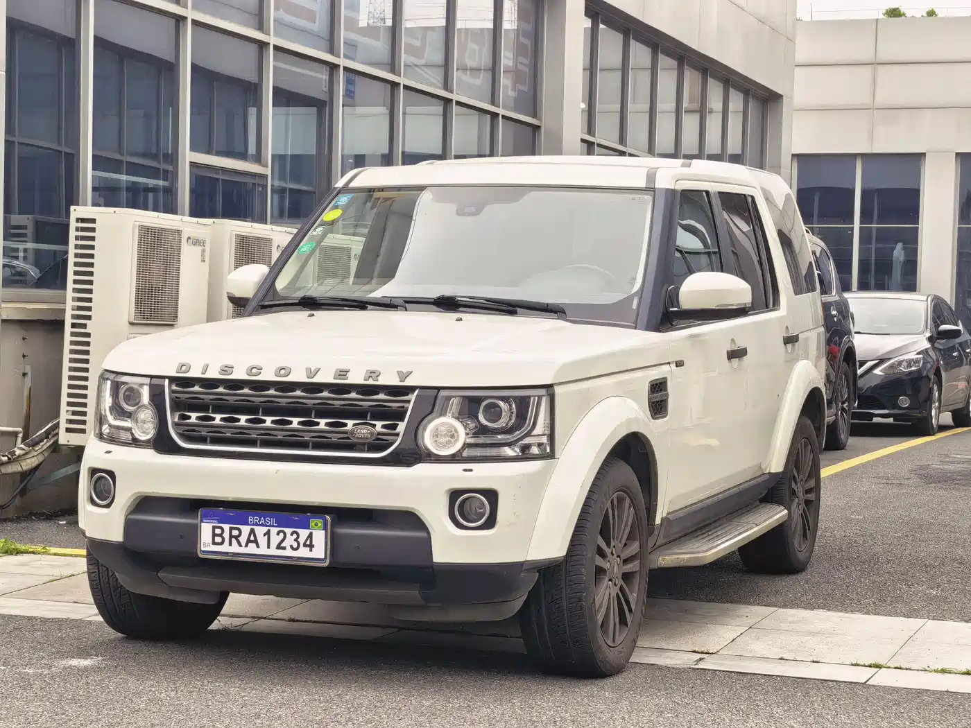 Land Rover Discovery 2016 3.0 SC Black Edition SE