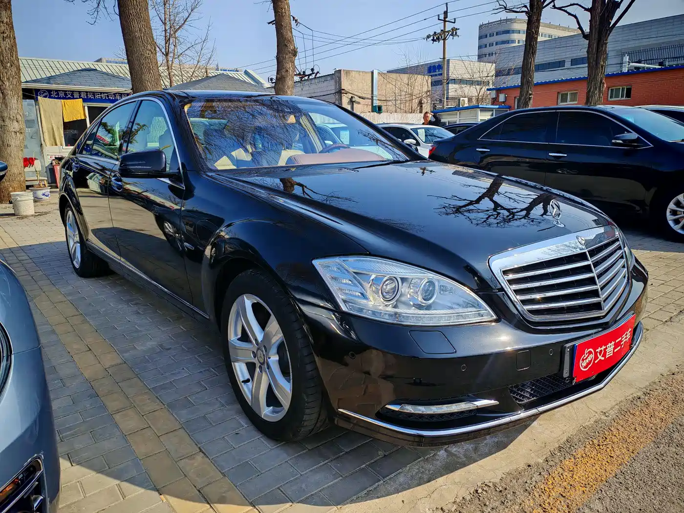 Mercedes-Benz S-Class 2012 S 300 L Luxury Grand Edition фото 3