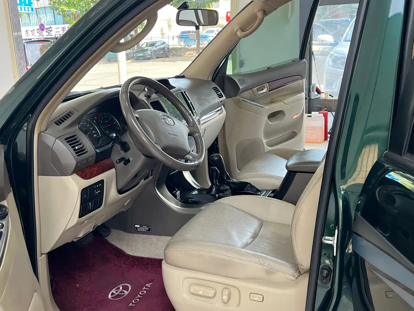 Toyota Prado (Import) 2004 VX 4.0 фото 10
