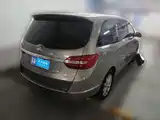 Фото 2 - Buick GL8