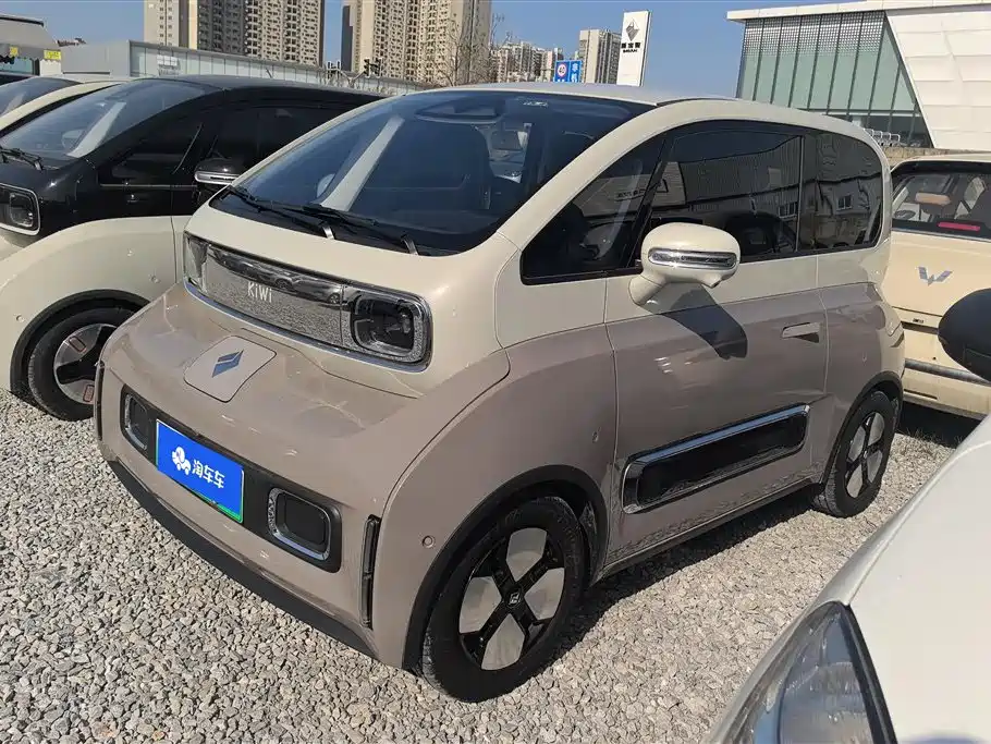 BAOJUN KIWI EV