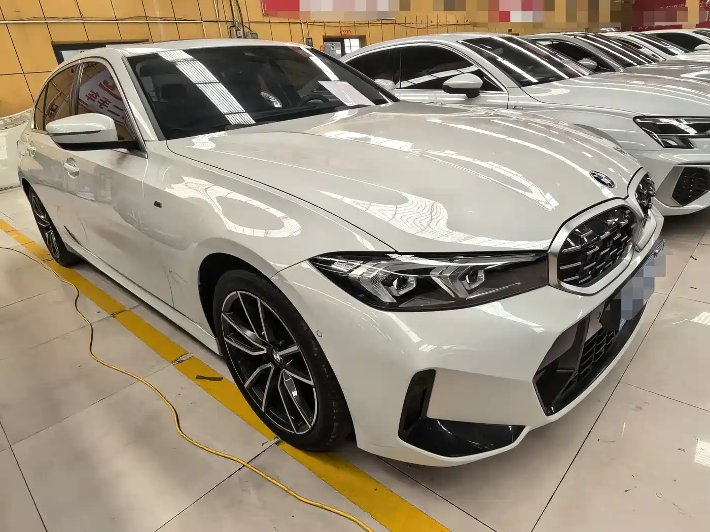 BMW 3 Series 2024 325Li M Sport Package фото 3