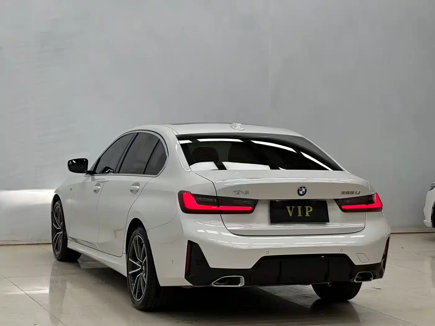 BMW 3 Series 2024 325Li M Sport Package фото 7
