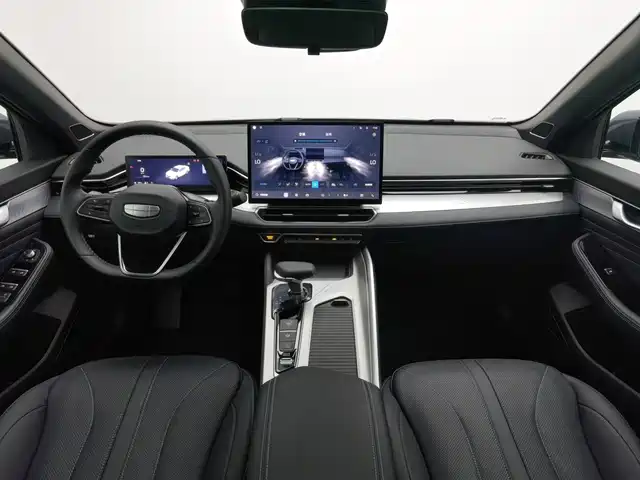 Geely Xing Rui 2025 Oriental Glory 1.5TD Kunlun Edition — фото 5