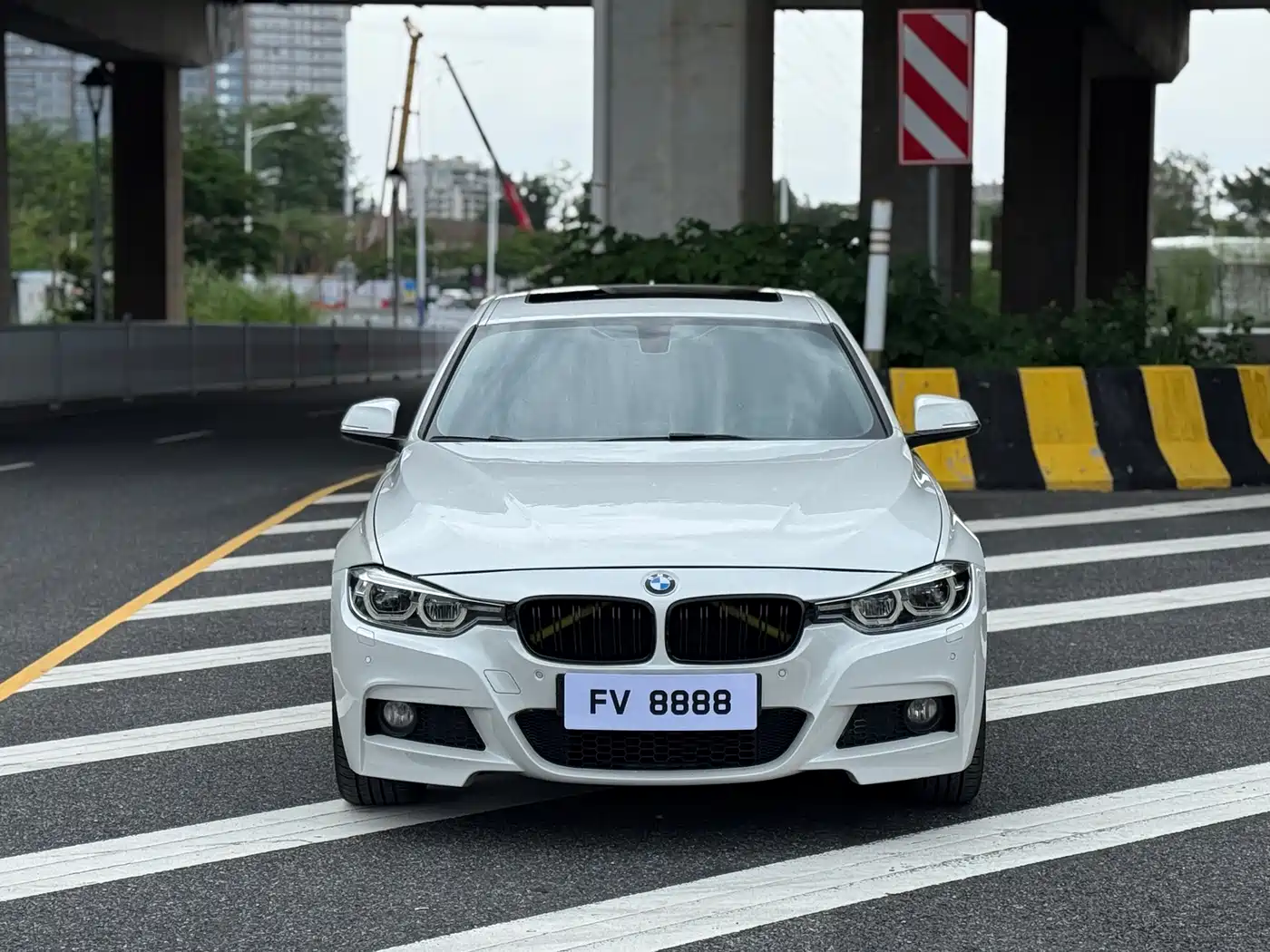 BMW 3 Series 2018 320Li Fashion Style фото 2
