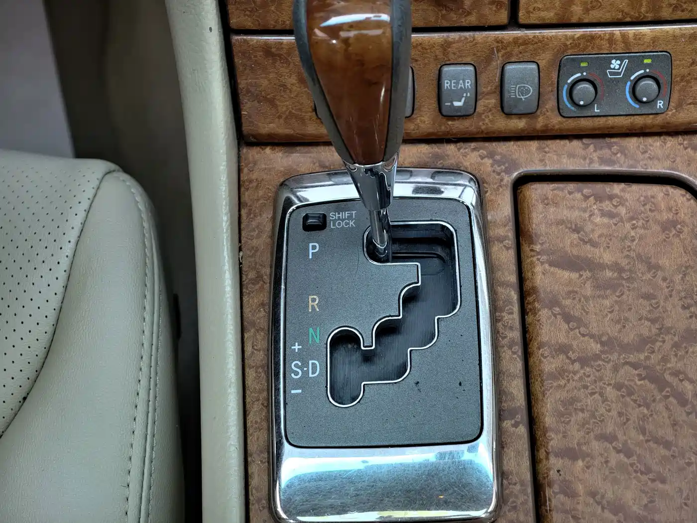 Lexus LS 2006 2005 430