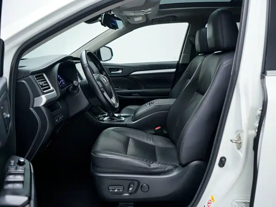Фото 5 - Toyota Highlander