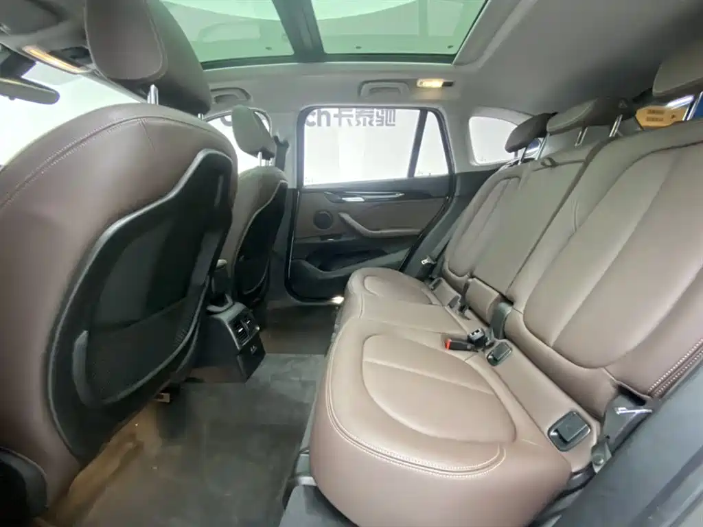 BMW X1 2020 sDrive25Li Leading Model фото 25